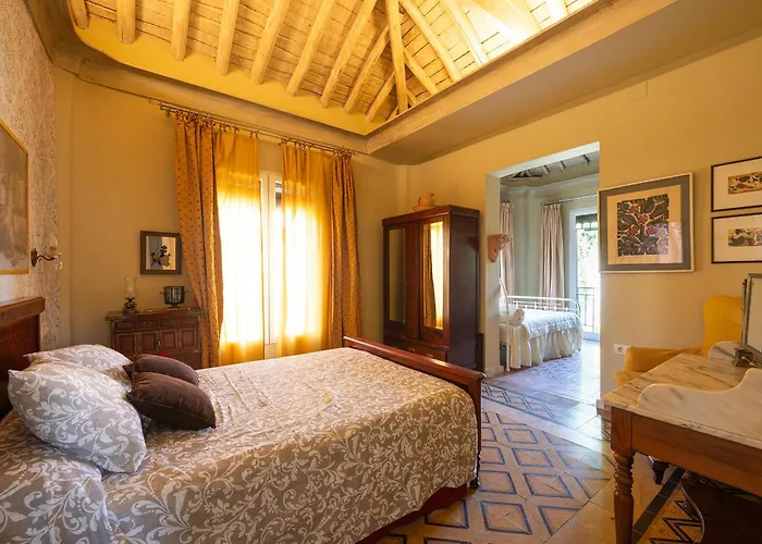 Villa Historica Con Jardin Y Piscina Cerca Del Centro