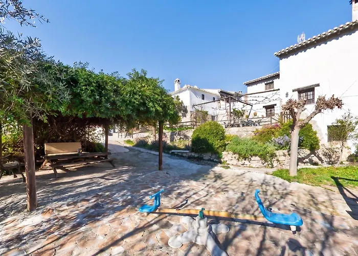 Elegant Villa In Granada With Pool And Garden